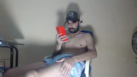Snapshot of arabebigcock chatting on 10/10/25, 01:37 ARABE  online show from 10/10/25, 01:37