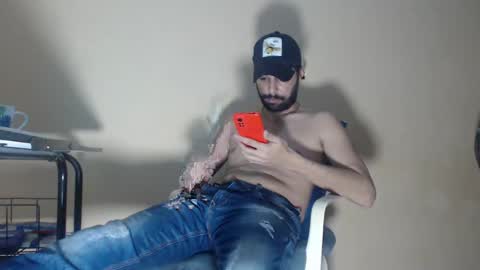 Snapshot of arabebigcock chatting on 10/13/25, 06:57 ARABE  online show from 10/13/25, 06:57