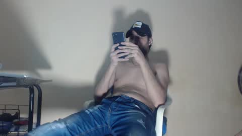 Snapshot of arabebigcock chatting on 10/26/25, 06:19 ARABE  online show from 10/26/25, 06:19