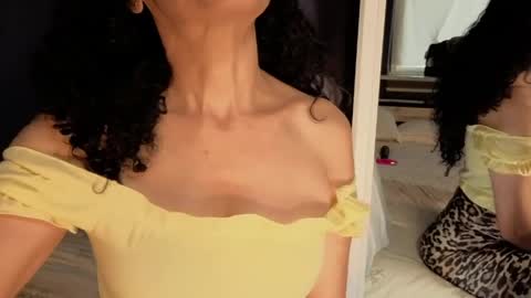 Nadia Cyel online show from 05/11/26, 02:45