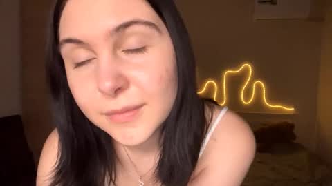 Emi online show from 02/25/26, 04:38