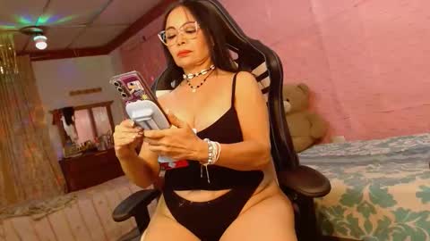Snapshot of aranza_sexy chatting on 03/11/26, 10:21 Aranza online show from 03/11/26, 10:21