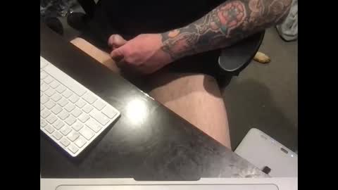 Snapshot of arcade76 chatting on 11/25/25, 08:36 arcade76 online show from 11/25/25, 08:36