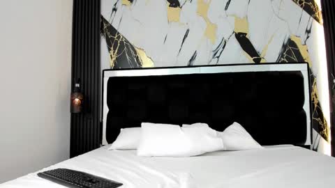 Arceluz  online show from 02/01/25, 08:26