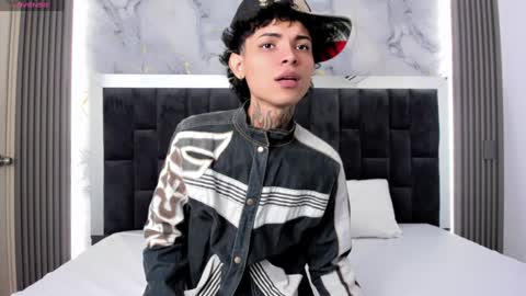 Arceluz  online show from 02/07/25, 07:06