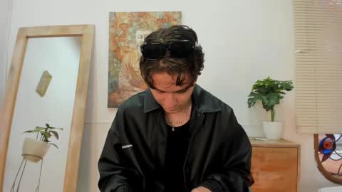 Snapshot of archie_kings_ chatting on 01/17/25, 11:49 Archie online show from 01/17/25, 11:49