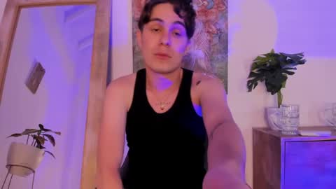 Snapshot of archie_kings_ chatting on 01/17/25, 03:11 Archie online show from 01/17/25, 03:11