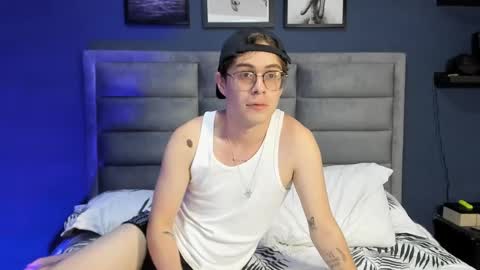 Snapshot of archie_kings_ chatting on 01/29/25, 12:22 Archie online show from 01/29/25, 12:22