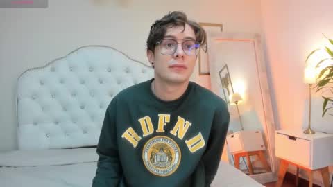 Snapshot of archie_kings_ chatting on 02/08/25, 11:22 Archie online show from 02/08/25, 11:22