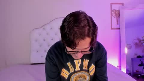 Snapshot of archie_kings_ chatting on 02/10/25, 11:57 Archie online show from 02/10/25, 11:57