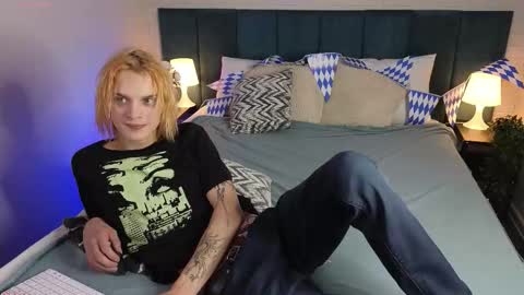 archiehali online show from 09/16/25, 08:21