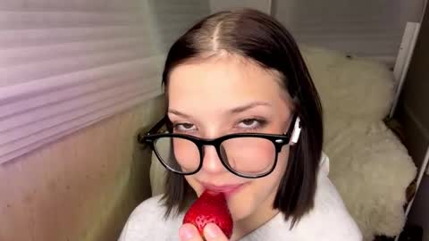 Snapshot of ardisparty chatting on 02/25/26, 09:46 Caroline online show from 02/25/26, 09:46