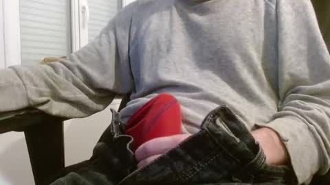 Snapshot of arekusan6 chatting on 12/23/24, 04:06 Arek online show from 12/23/24, 04:06