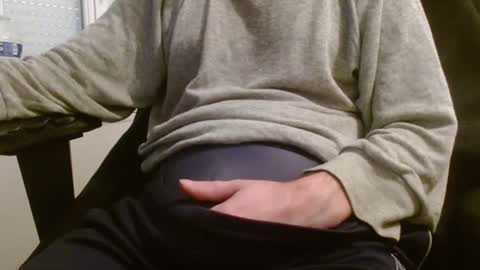 Snapshot of arekusan6 chatting on 01/05/25, 09:05 Arek online show from 01/05/25, 09:05