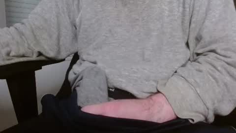 Snapshot of arekusan6 chatting on 01/18/25, 07:07 Arek online show from 01/18/25, 07:07