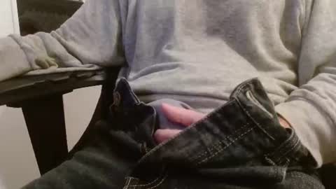 Snapshot of arekusan6 chatting on 01/28/25, 07:53 Arek online show from 01/28/25, 07:53