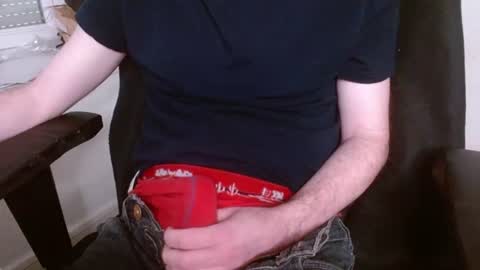 Snapshot of arekusan6 chatting on 03/10/25, 08:37 Arek online show from 03/10/25, 08:37