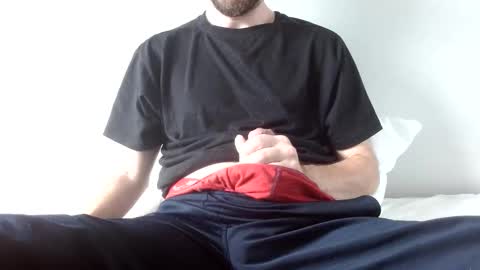 Snapshot of arekusan6 chatting on 10/25/25, 08:11 Arek online show from 10/25/25, 08:11