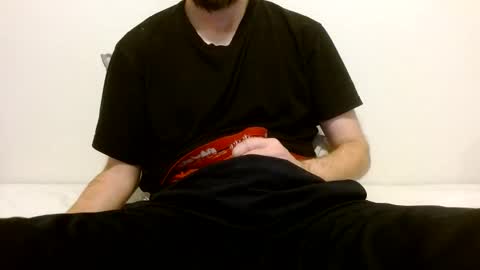 Snapshot of arekusan6 chatting on 11/17/25, 04:57 Arek online show from 11/17/25, 04:57