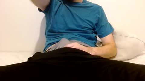 Snapshot of arekusan6 chatting on 11/25/25, 04:51 Arek online show from 11/25/25, 04:51