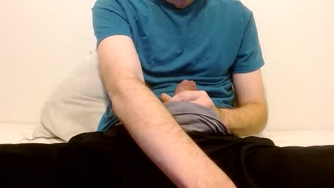 Snapshot of arekusan6 chatting on 11/26/25, 06:53 Arek online show from 11/26/25, 06:53