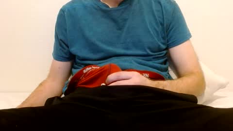 Snapshot of arekusan6 chatting on 12/02/25, 05:52 Arek online show from 12/02/25, 05:52