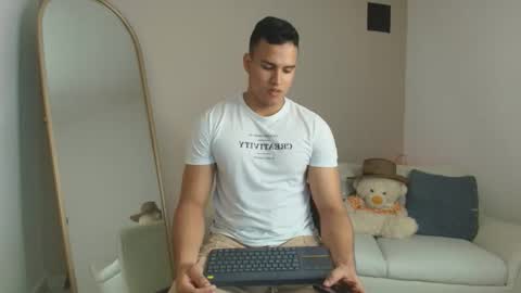 Snapshot of areslevi chatting on 02/05/26, 06:34 ares levi online show from 02/05/26, 06:34