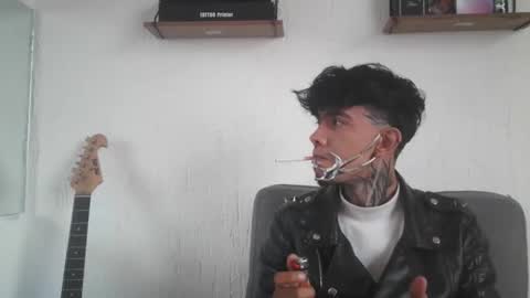 Ares online show from 10/12/25, 03:44