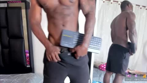 Snapshot of arexblakk chatting on 10/04/25, 06:39 AREXXBLAKK online show from 10/04/25, 06:39