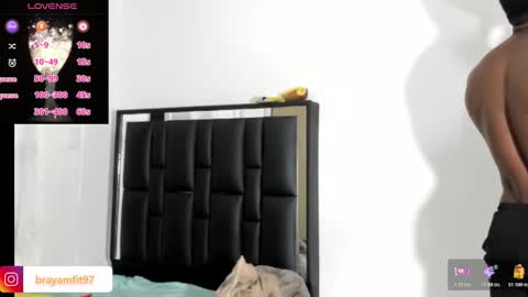 Snapshot of arexblakk chatting on 12/14/25, 02:44 AREXXBLAKK online show from 12/14/25, 02:44