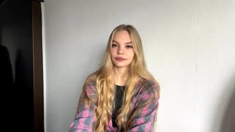 Snapshot of argeliaboivin chatting on 11/03/25, 06:14 Amelia online show from 11/03/25, 06:14