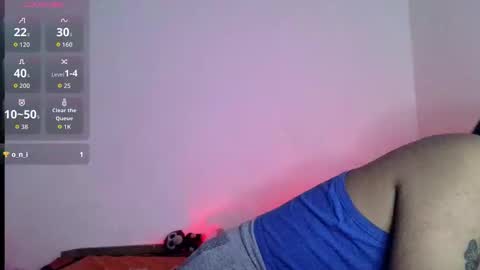 Bella online show from 12/19/25, 03:24