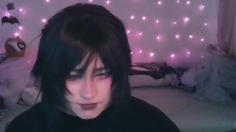 Snapshot of ari_corn chatting on 02/02/25, 11:40 Ahri online show from 02/02/25, 11:40