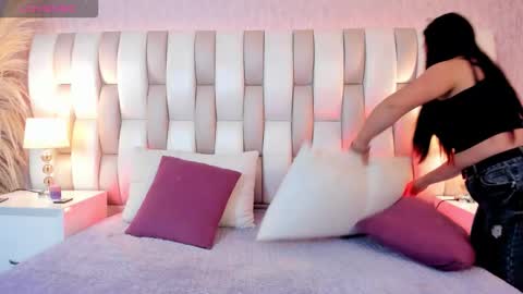 ari_lynn_ online show from 01/15/26, 03:11