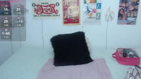 Snapshot of ari_rossee_ chatting on 03/12/25, 09:56 online show from 03/12/25, 09:56