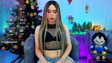ari_sexy10 online show from 12/03/25, 08:23