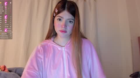 Snapshot of ari_sweet1 chatting on 01/07/25, 08:24 Ari online show from 01/07/25, 08:24