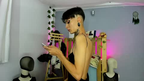 Annie online show from 05/21/26, 02:29