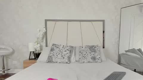 Ari Wilde online show from 01/12/26, 12:54