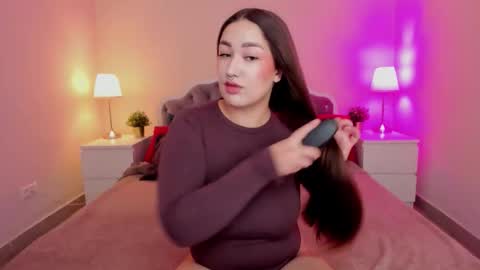 Snapshot of aria_blisss chatting on 11/10/25, 12:53 aria_blisss online show from 11/10/25, 12:53