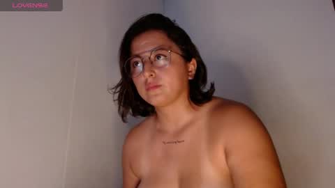 AriaBronw online show from 04/26/26, 11:35