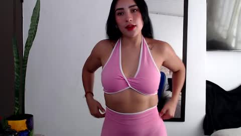 Snapshot of aria_castelli chatting on 05/18/26, 08:58 Aria Castelli online show from 05/18/26, 08:58