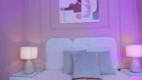 Snapshot of aria_greco chatting on 09/17/25, 02:57 Aria  online show from 09/17/25, 02:57