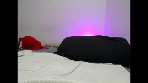 Snapshot of aria_jhonsson777 chatting on 12/30/24, 11:59 777 online show from 12/30/24, 11:59