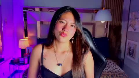 Snapshot of aria_joness_ chatting on 05/19/26, 08:59 Aria Jones online show from 05/19/26, 08:59