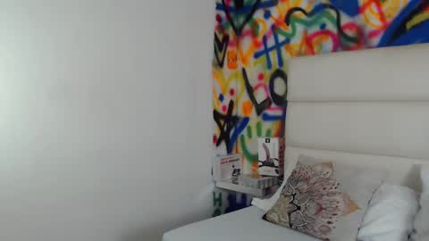 Snapshot of aria_martiin chatting on 02/09/25, 03:32 aria online show from 02/09/25, 03:32