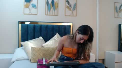 Snapshot of aria_martiin chatting on 06/13/26, 11:41 aria online show from 06/13/26, 11:41