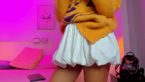 Snapshot of aria_millers1 chatting on 05/07/26, 11:26 aria_millers1 online show from 05/07/26, 11:26