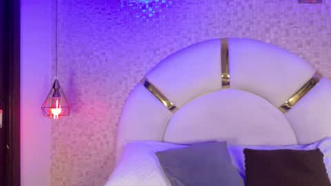 aria_sm online show from 11/16/25, 07:08