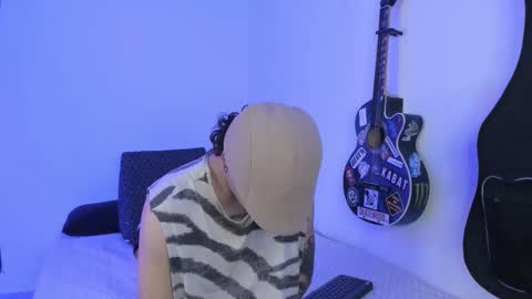 Snapshot of aria_x_orien chatting on 02/23/26, 02:47 Aria and Orien online show from 02/23/26, 02:47